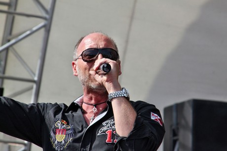 olaf-henning