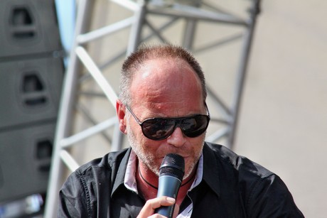 olaf-henning