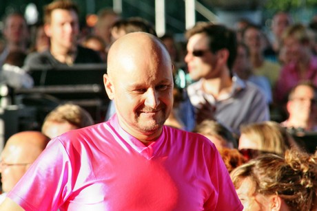 pink-poms