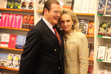 roger-moore