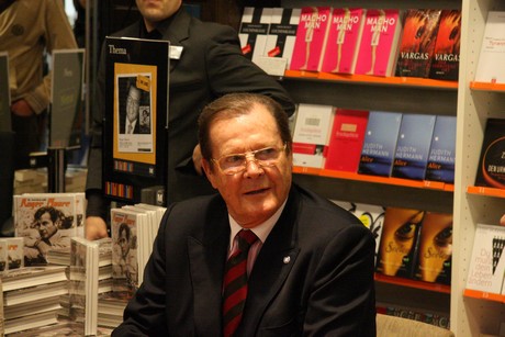 roger-moore