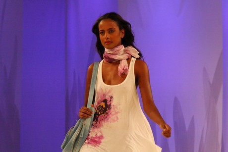 sara-nuru