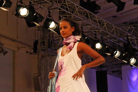 sara-nuru