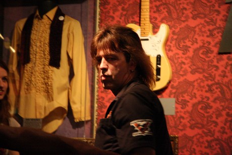 alex-parche-charity