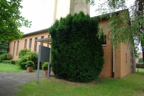 niederaussem-ev-kirche