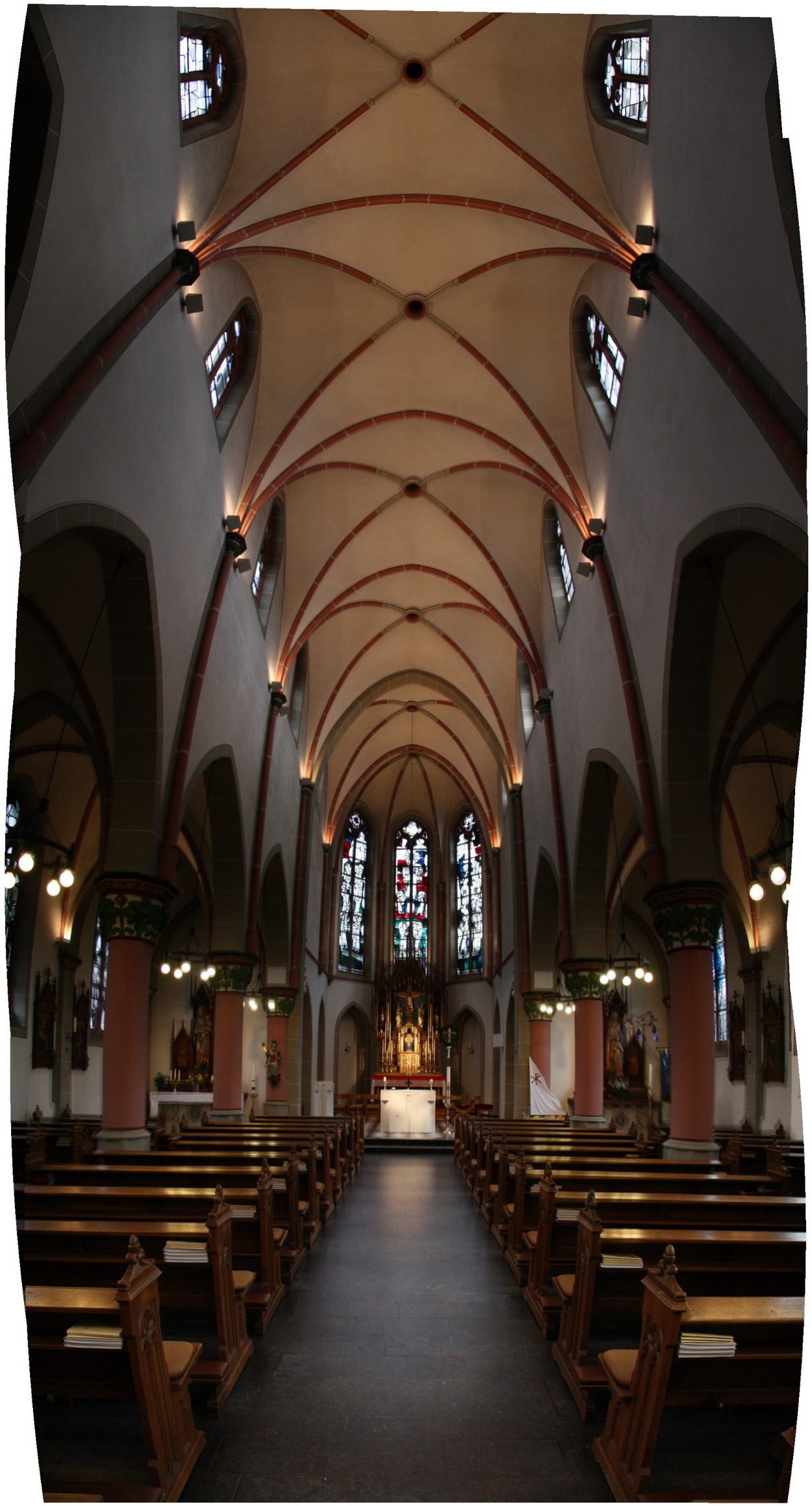 Oberaußem - Kirche